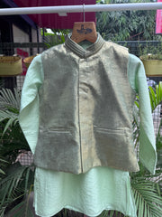 Boys Mint Green Kurta Set with Gold Metallic Nehru Jacket – Modern Festive & Party Wear with Cotton Lining (Age 5 to 7 Years)