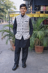 Whizzo Kids Black dress for Boys – Festive Wear with Soft Cotton Lining (Age 1 to 10 Years)