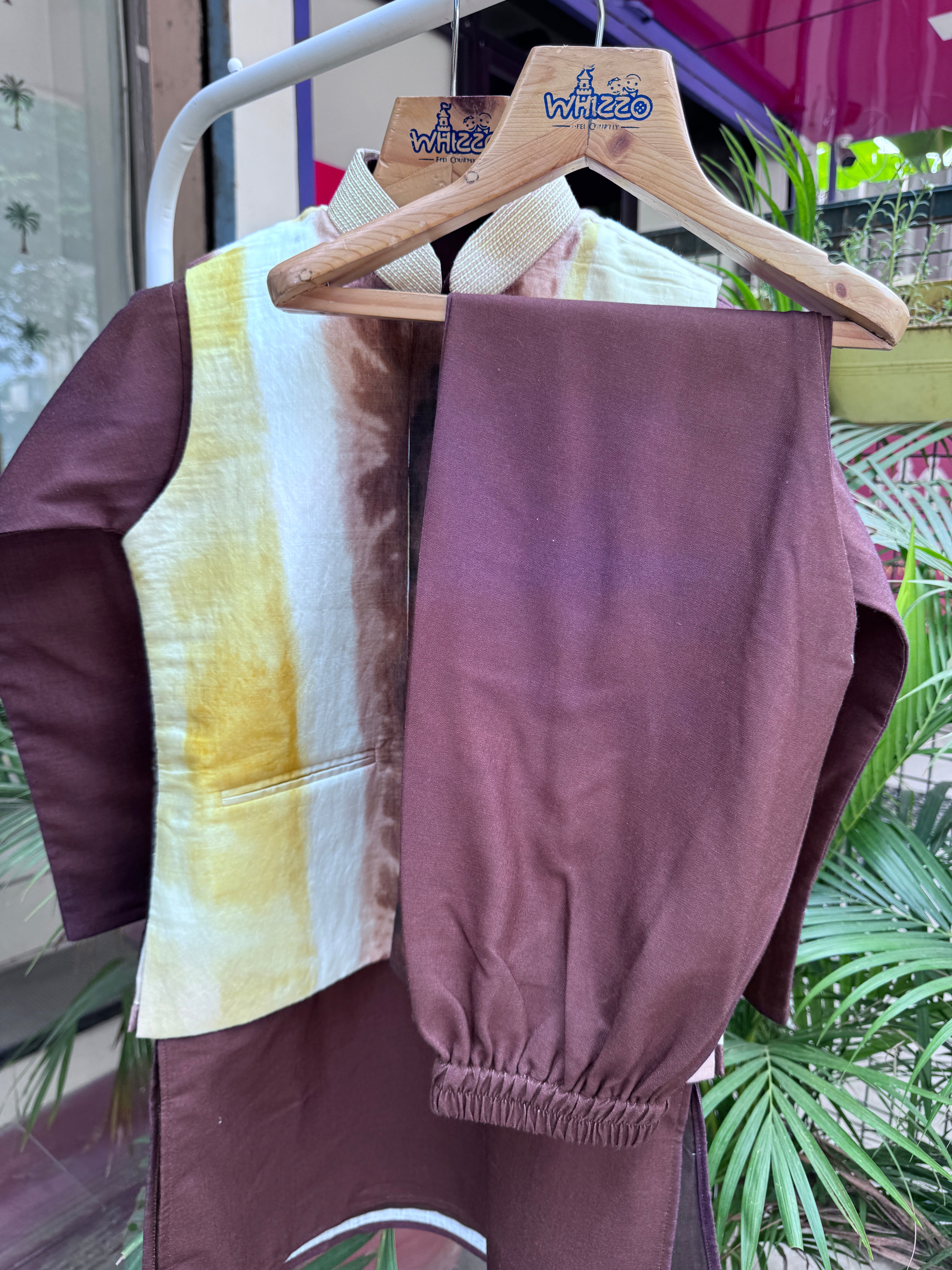 Boys Brown Kurta Set with Beige & Gold Ombre Nehru Jacket – Stylish Festive & Cultural Wear (Age 5 to 7 Ye