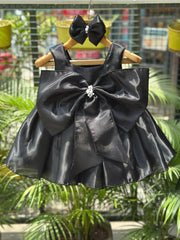 Elegant Black Bow Baby Dress