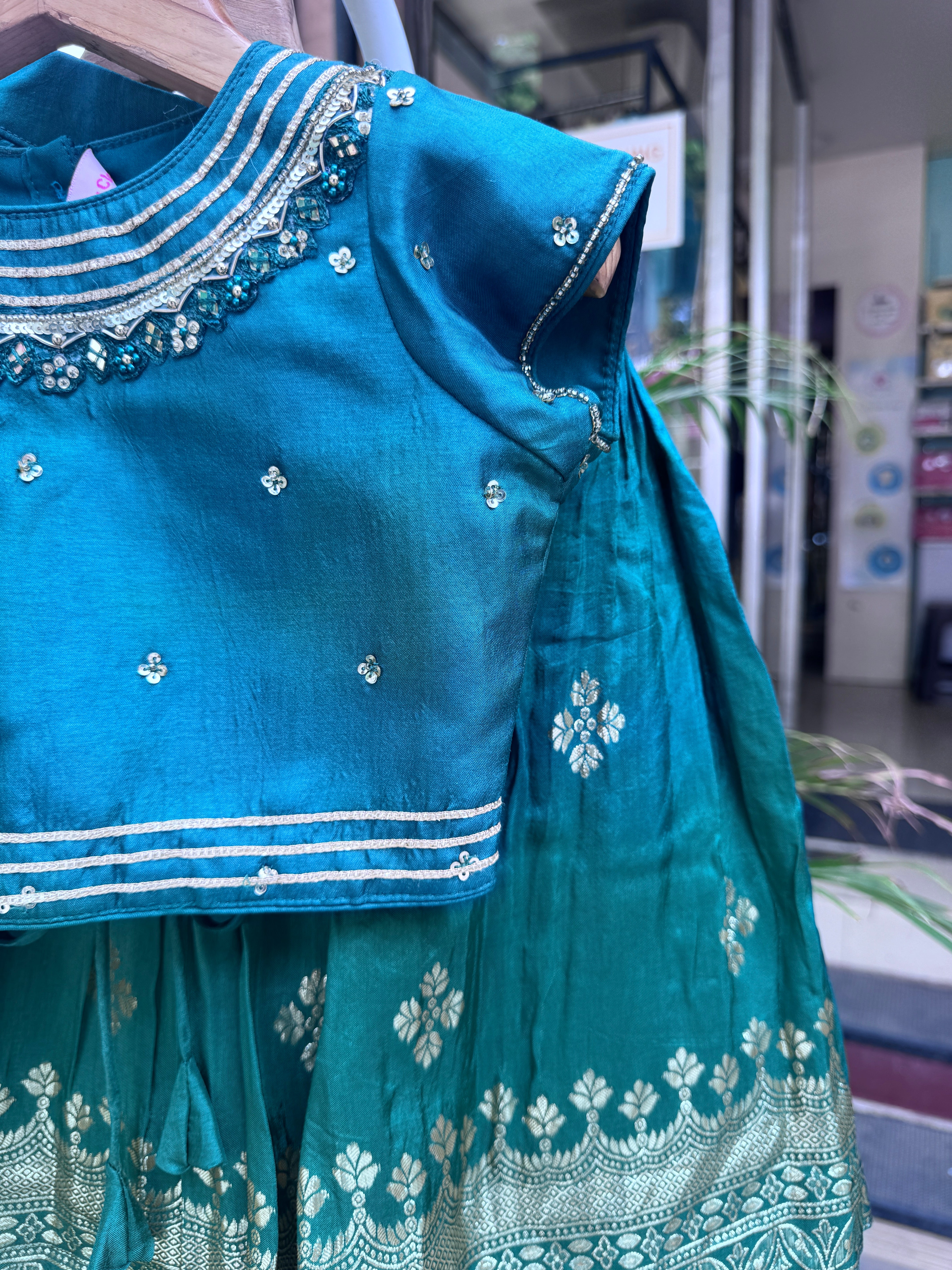 Peacock blue zari border lehengaEmerald Green Traditional Foil Print Lehenga & Embroidered Blouse Set for Girls | Festive Ethnic Wear | Ages 1–6 Years