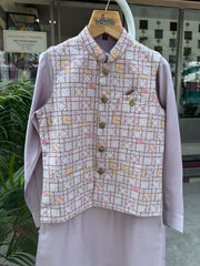 Boys Lilac Kurta Set with Textured Grid Brocade Nehru Jacket – Festive & Wedding Outfit with Cotton Lining (Age 5 to 7 Years)