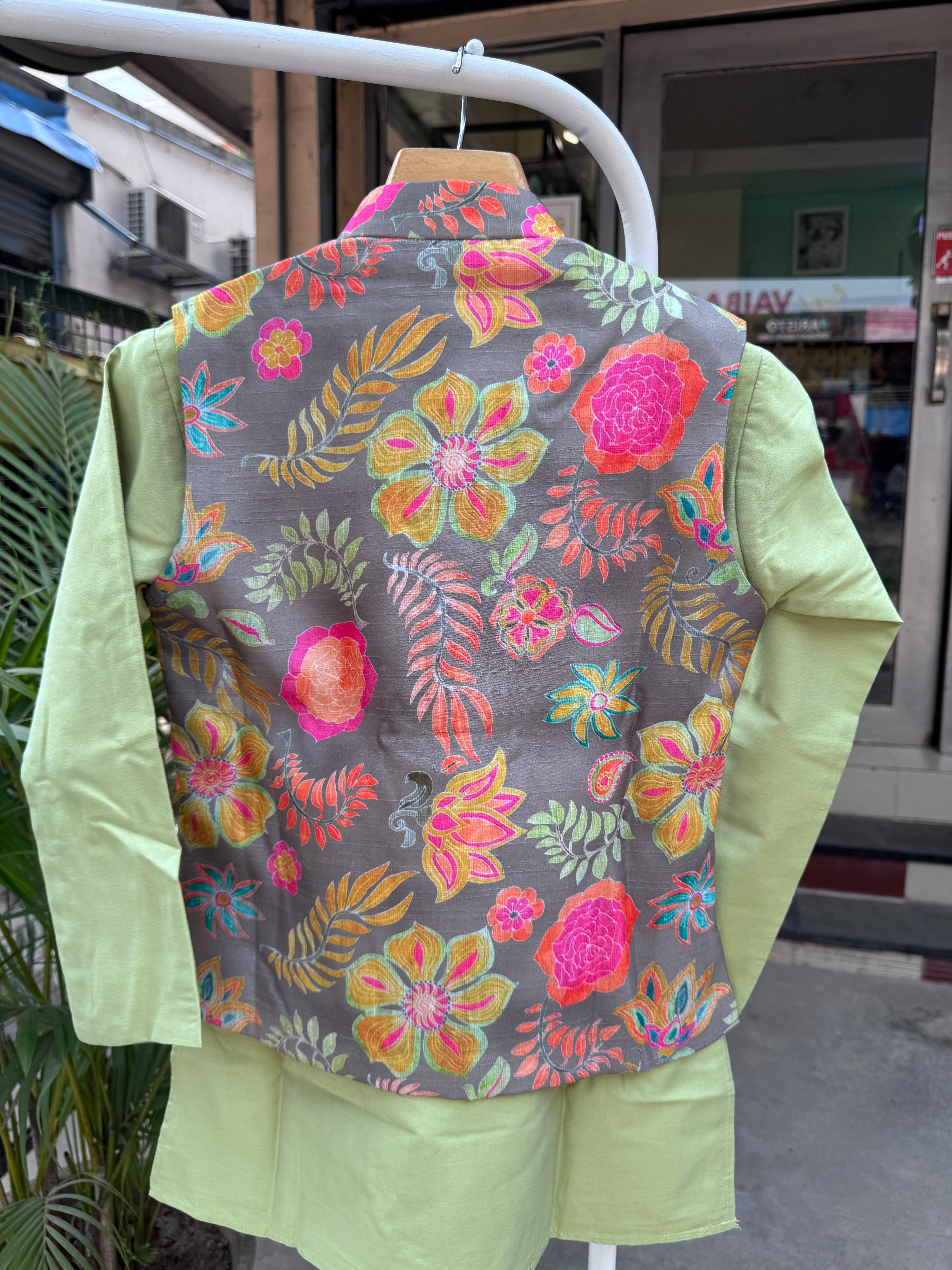 Boys Sage Green Kurta Set with Multicolor Floral Nehru Jacket – Festive & Wedding Ethnic Outfit (Age 5 to 7 Years)