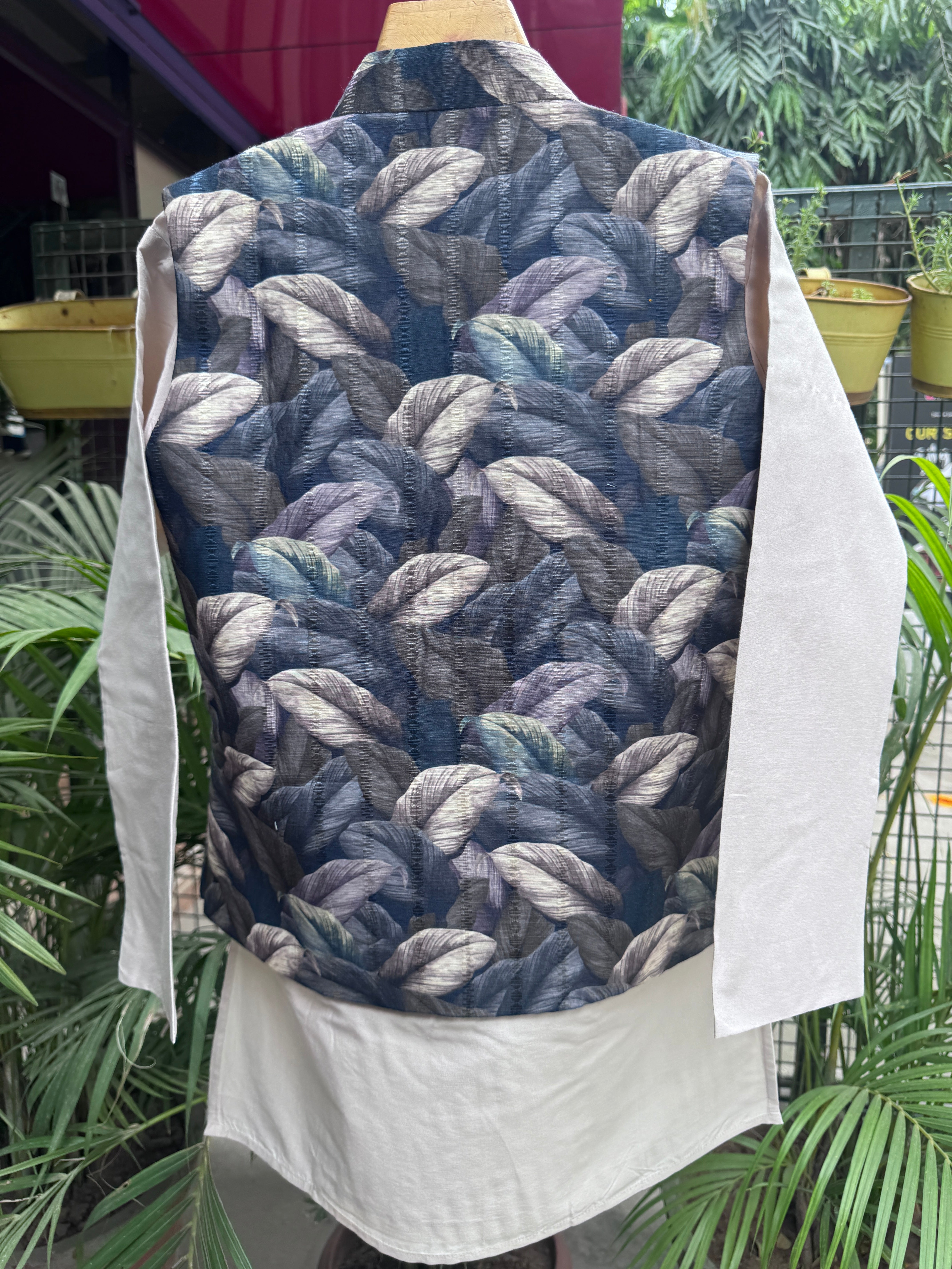 Boys Cream Kurta Set With Blue Feather Pattern Jacket – Cotton-Lined Stylish Festive Wear (Age 5–7 Years)