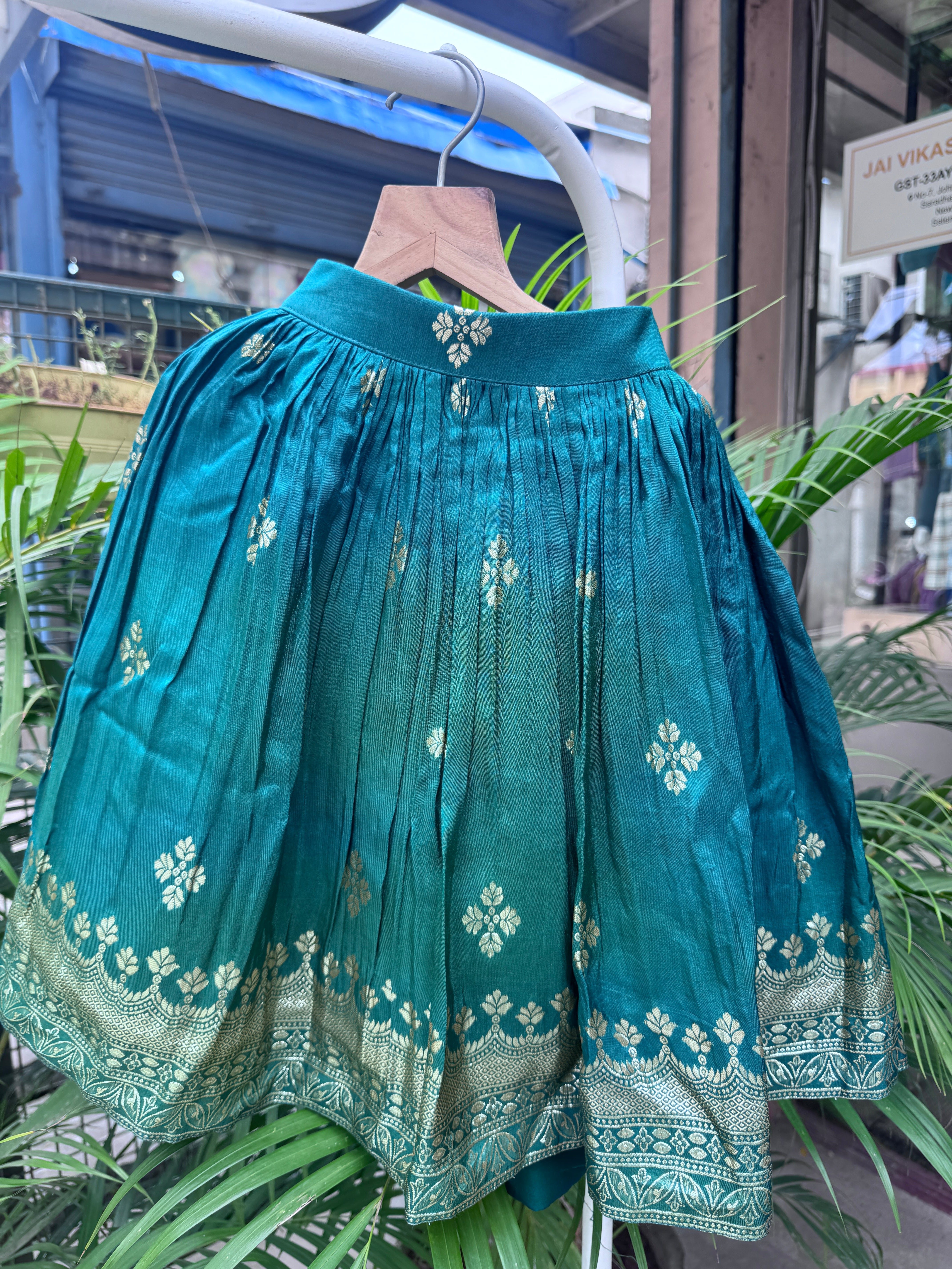 Peacock blue zari border lehengaEmerald Green Traditional Foil Print Lehenga & Embroidered Blouse Set for Girls | Festive Ethnic Wear | Ages 1–6 Years