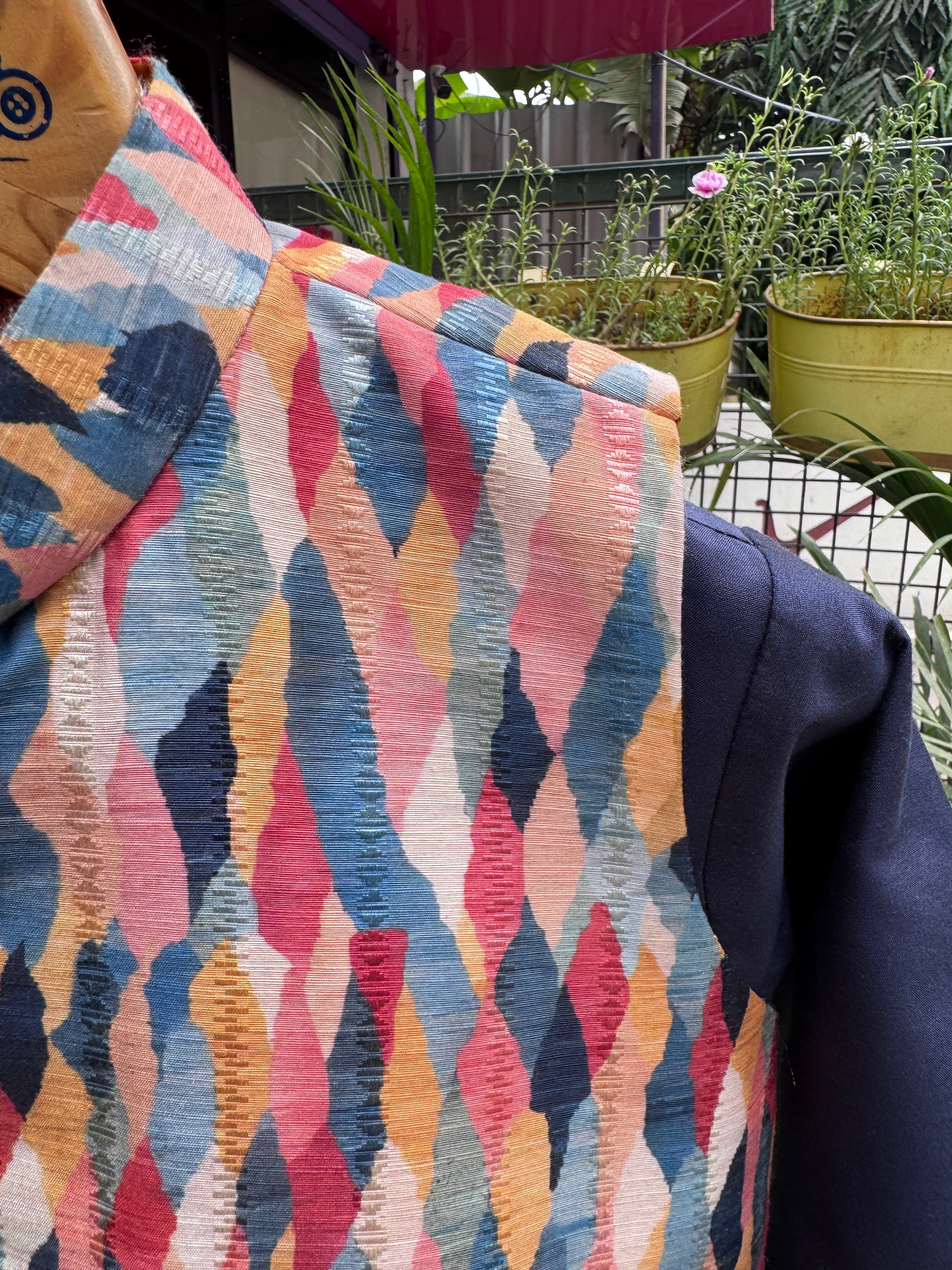 Boys Navy Kurta Set with Multicolor Geometric Printed Nehru Jacket – Festive & Wedding Wear with Cotton Lining (Age 5 to 7 Years)