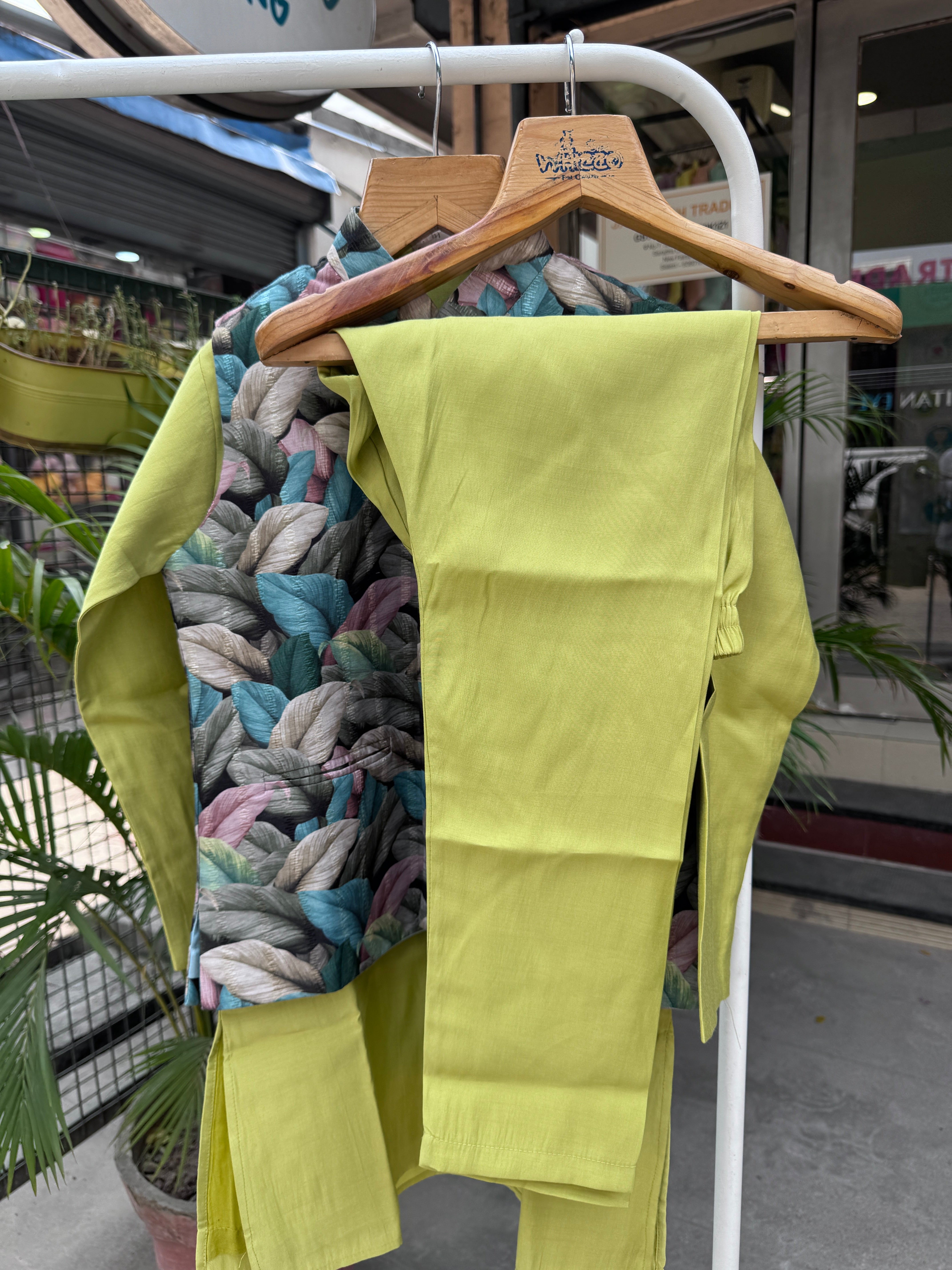 Boys Olive Green Kurta Set with Leaf Print Nehru Jacket – Trendy Festive Outfit with Cotton Lining (Age 1 to 7 Years)